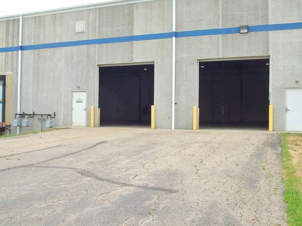 Green Pointe Business Park: 5905 Green Pointe Dr S, Groveport, OH 43125